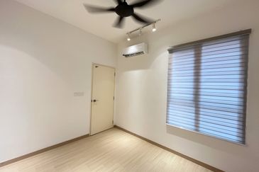 Gravit8 @ Klang South