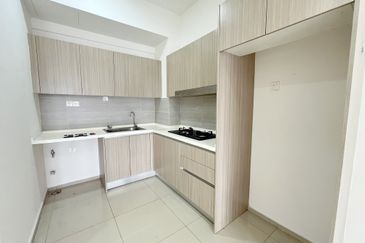 Gravit8 @ Klang South