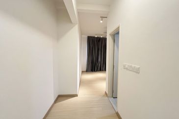 Gravit8 @ Klang South