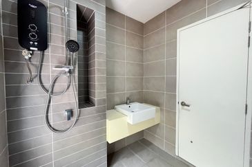 Arahsia Residences, Tropicana Aman