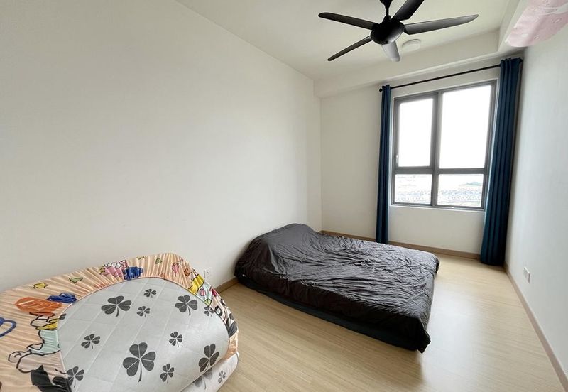 Gravit8 @ Klang South