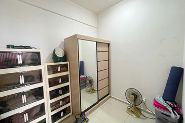 Gravit8 @ Klang South