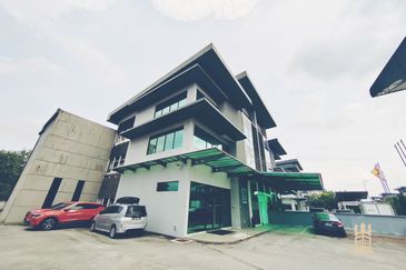 Bukit Jelutong Industrial Park