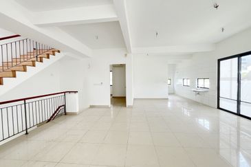 Lucent Residence @ twentyfive.7