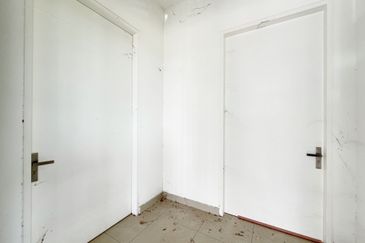 Lucent Residence @ twentyfive.7