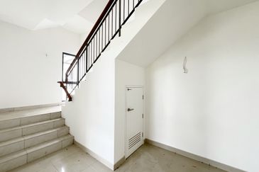 Lucent Residence @ twentyfive.7