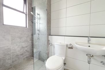 Lucent Residence @ twentyfive.7