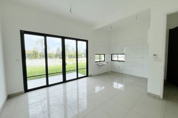 Lucent Residence @ twentyfive.7