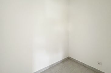 Lucent Residence @ twentyfive.7