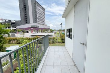 Lucent Residence @ twentyfive.7