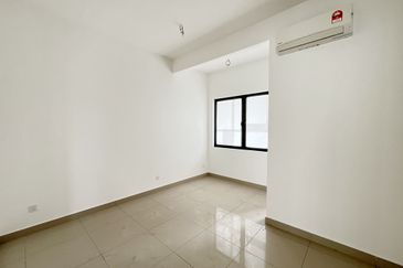 Lucent Residence @ twentyfive.7