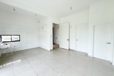 Lucent Residence @ twentyfive.7