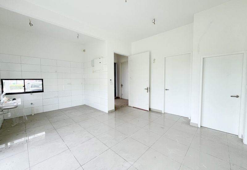 Lucent Residence @ twentyfive.7