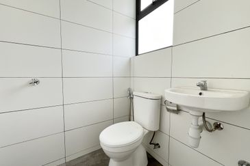 Lucent Residence @ twentyfive.7