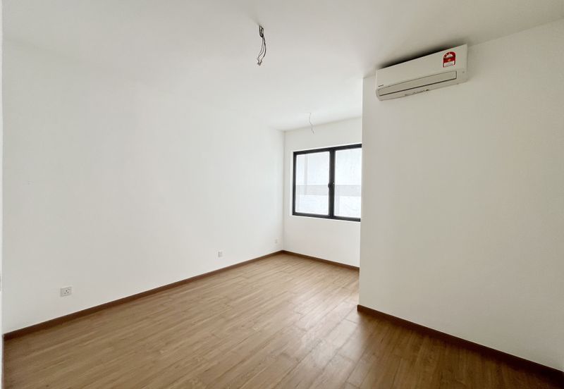 Lucent Residence @ twentyfive.7