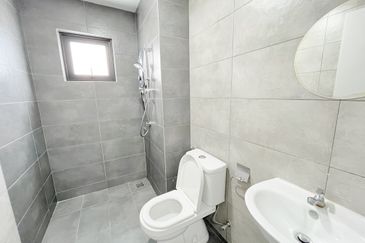 Amber Residence @ twentyfive.7