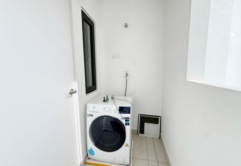 Amber Residence @ twentyfive.7