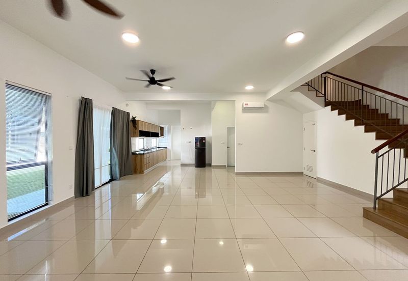 Lucent Residence @ twentyfive.7