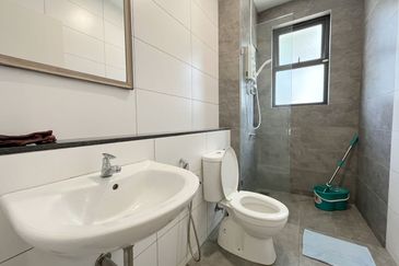 Lucent Residence @ twentyfive.7