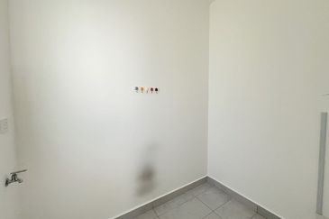 Lucent Residence @ twentyfive.7