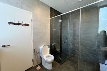 Lucent Residence @ twentyfive.7