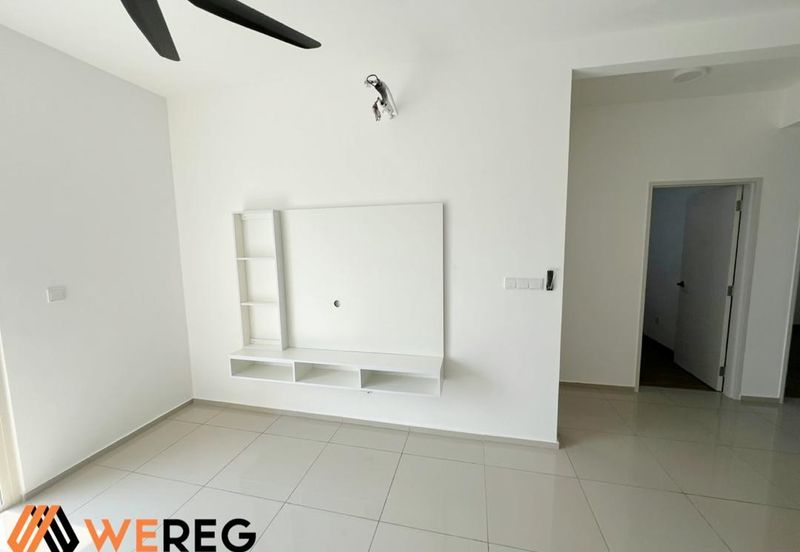 The Tresor @ Gravit 8 *