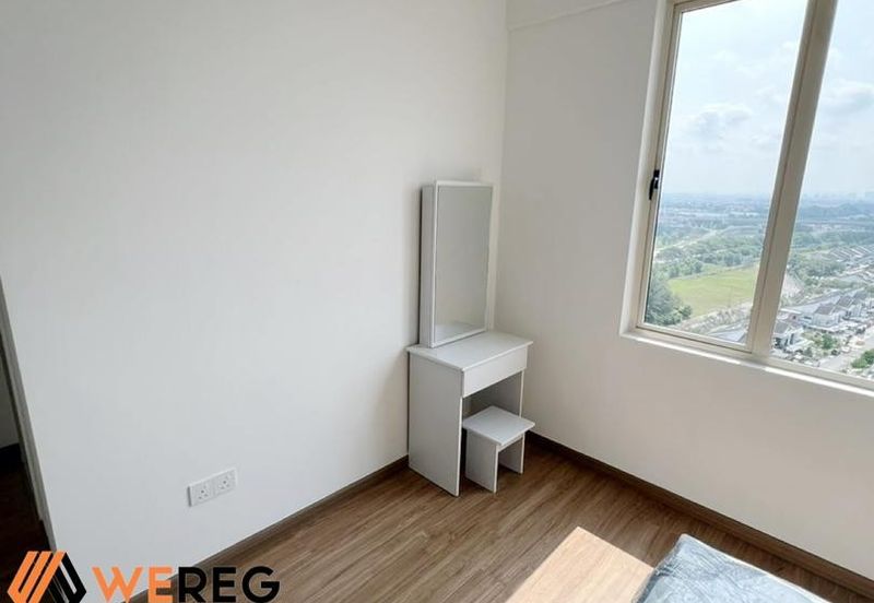 The Tresor @ Gravit 8 *