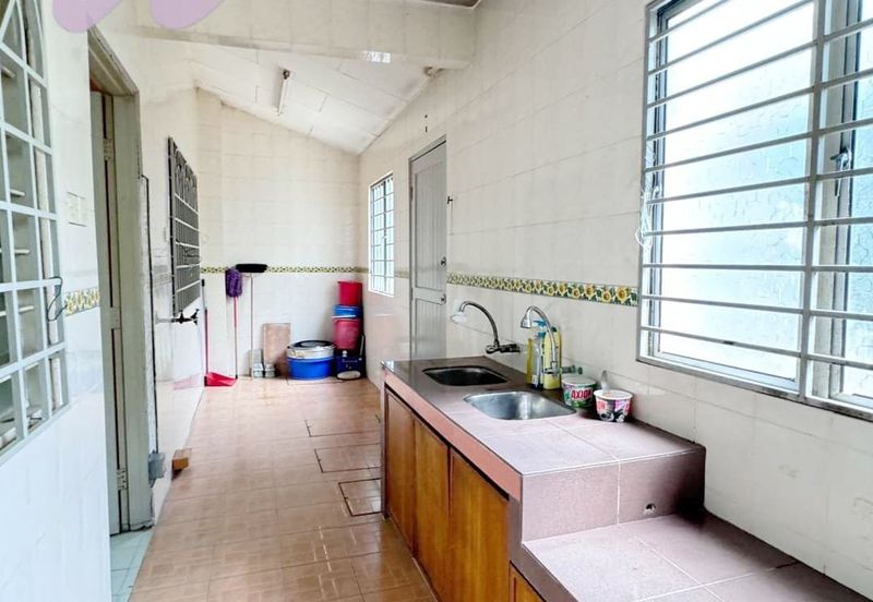 Taman Tepi Sungai ( Taman Teluk Pulai Indah )