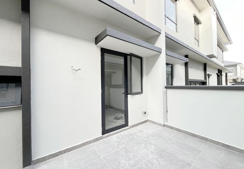 Freesia Residences @ Tropicana Aman