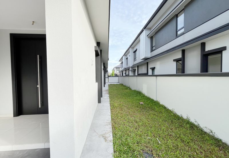 Freesia Residences @ Tropicana Aman