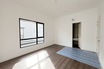 Freesia Residences @ Tropicana Aman