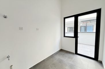 Freesia Residences @ Tropicana Aman