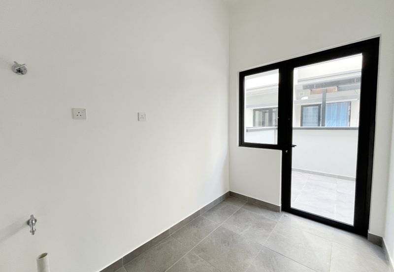 Freesia Residences @ Tropicana Aman