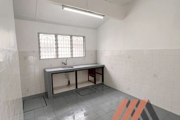 Taman Tepi Sungai ( Taman Teluk Pulai Indah )