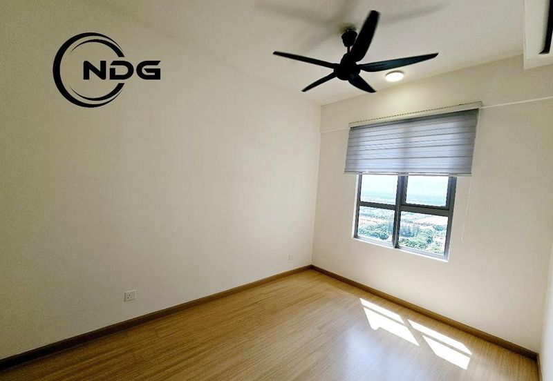 Gravit8 @ Klang South