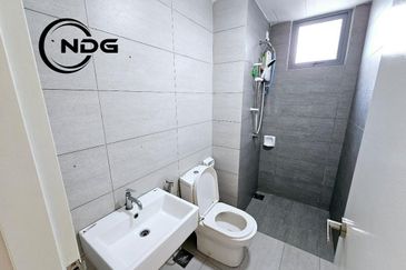 Gravit8 @ Klang South