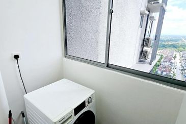 Gravit8 @ Klang South