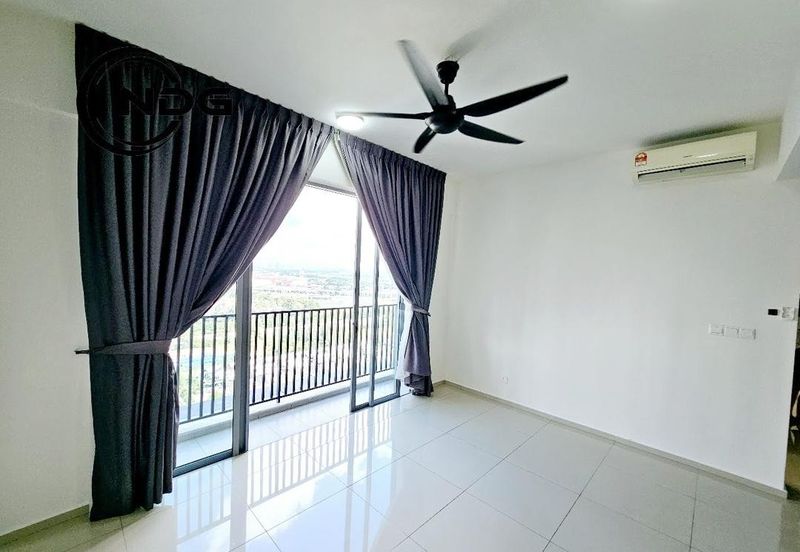 Gravit8 @ Klang South