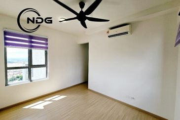 Gravit8 @ Klang South