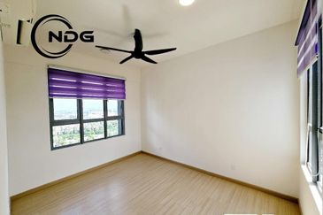 Gravit8 @ Klang South