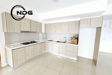 Gravit8 @ Klang South