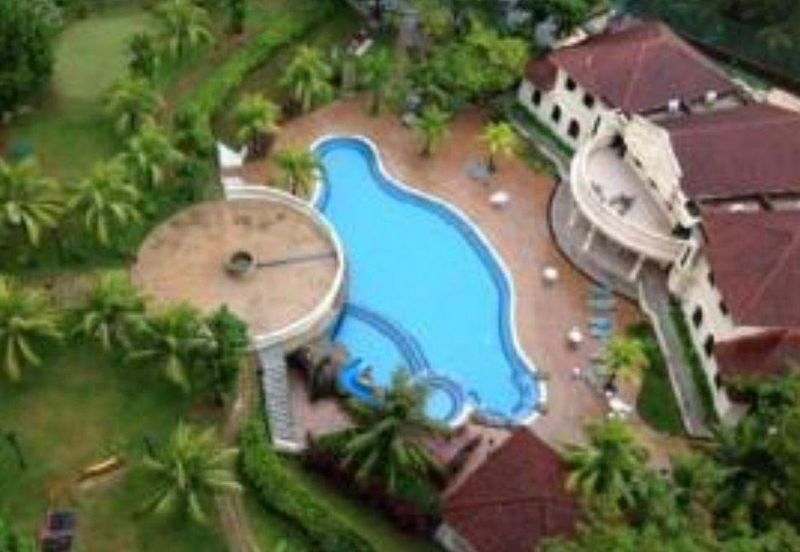 Eden Seaview Condominium