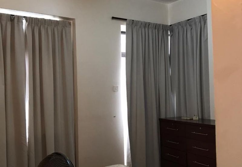 Eden Seaview Condominium