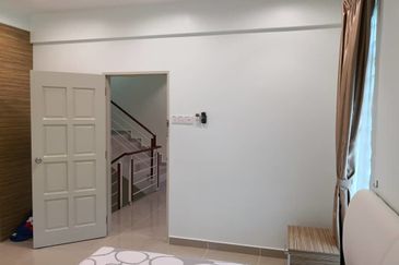 Beverly Hill must buy ONLY RM 1.3 mil