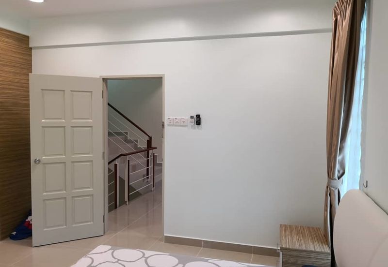 Beverly Hill must buy ONLY RM 1.3 mil