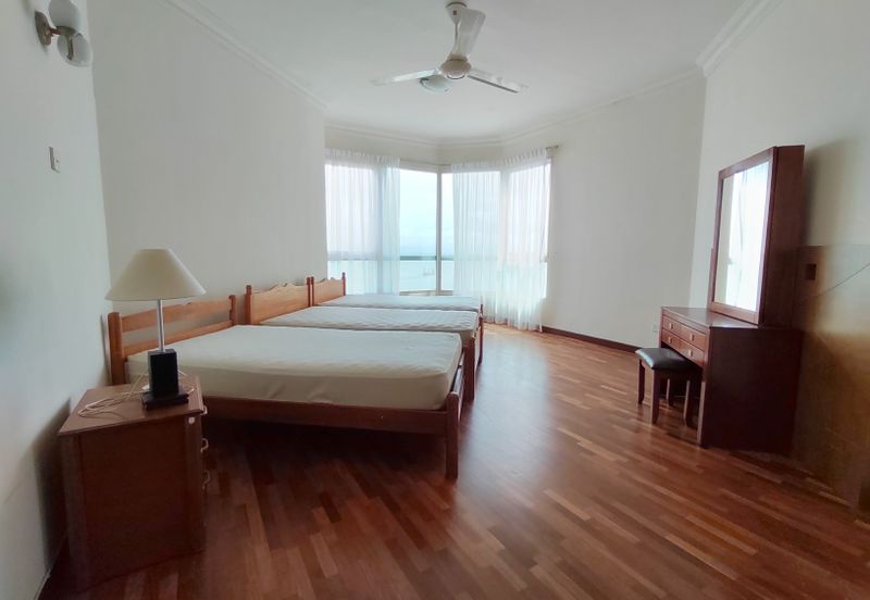 Gurney Beach Resort Condominium