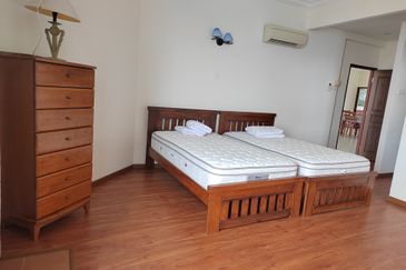 Gurney Beach Resort Condominium