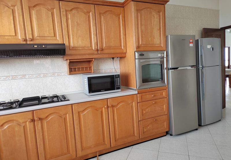 Gurney Beach Resort Condominium