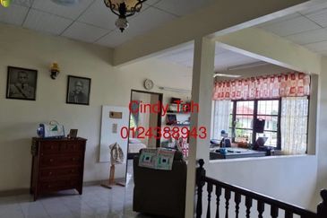 Sungai Emas, Batu Ferringhi