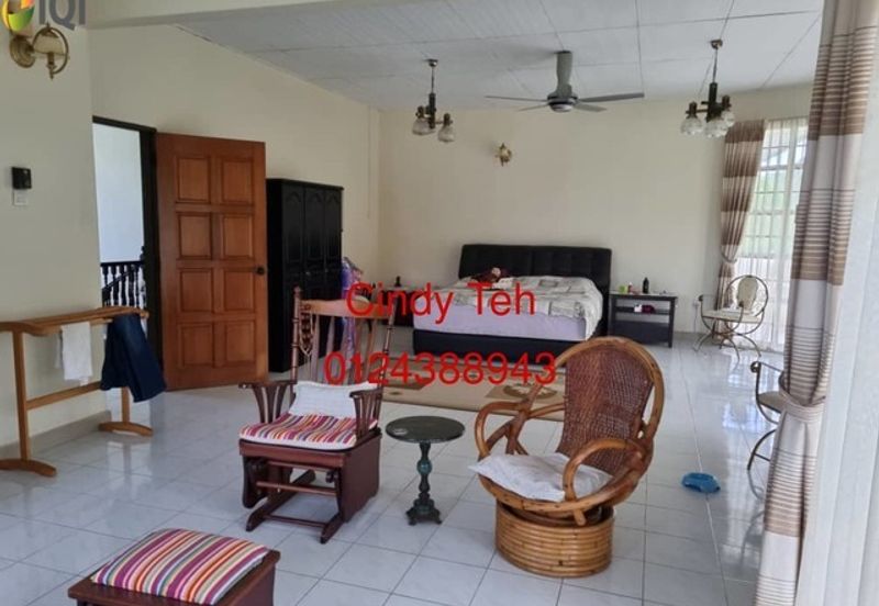 Sungai Emas, Batu Ferringhi